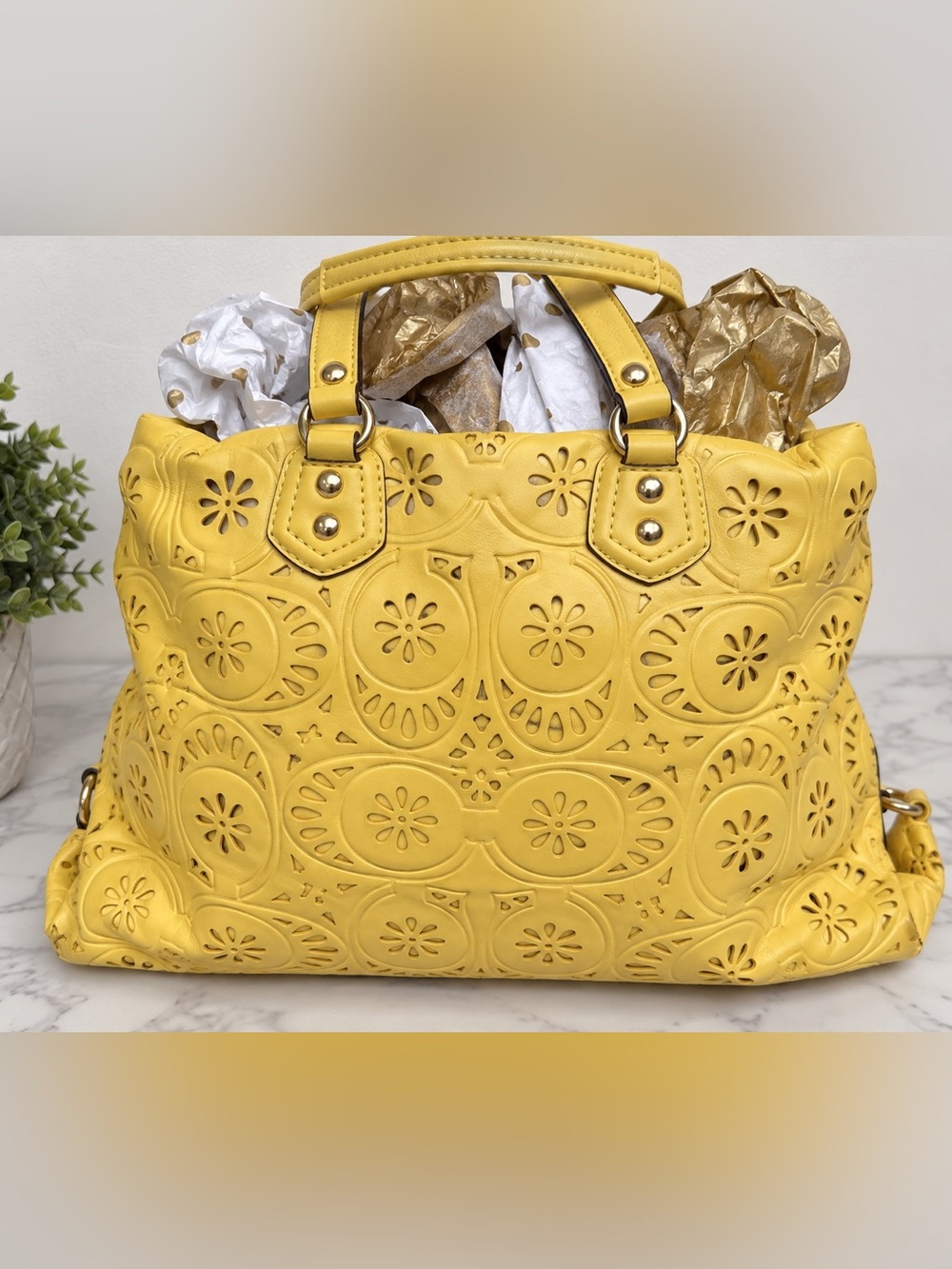 2013 Coach Ashley Lace Eyelet Leather Carryall F21883 – Vintage-Era Rare Yellow - Picture 12 of 16